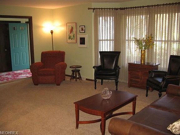 5th image of 1114 Salton Dr