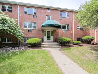 79 Walnut St APT 3, Newton, MA, 02460