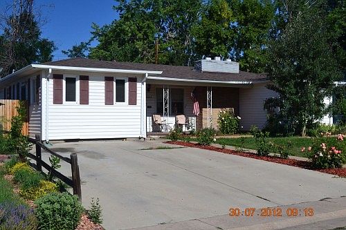 2nd image of 2445 Newland St