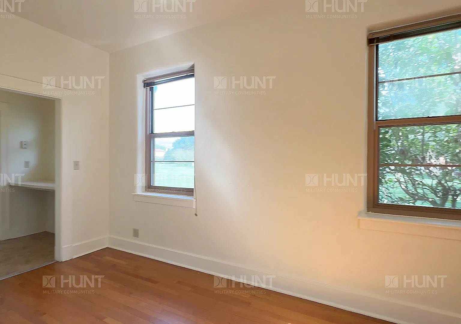 4 bed, 2.5 bath, 2326 sqft, $1,900 — Photo 4