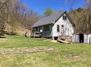 E575 Gianoli Rd, Genoa, WI 54632