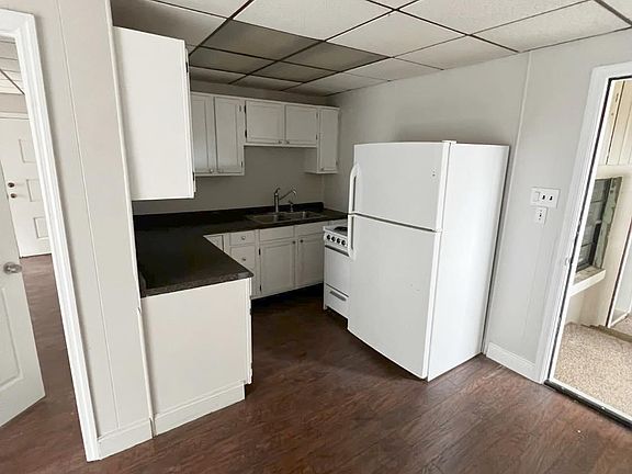 2nd image of 432 W Wisconsin Ave #B