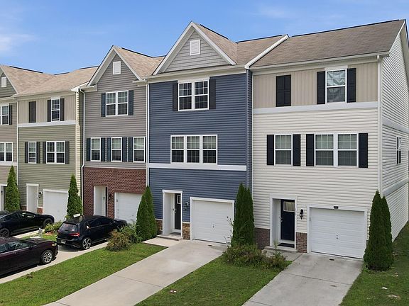 2nd image of 110 Vespucci Ln