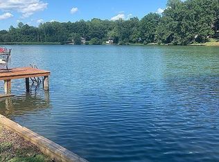 2214 Overlook Rd, Powhatan, VA 23139