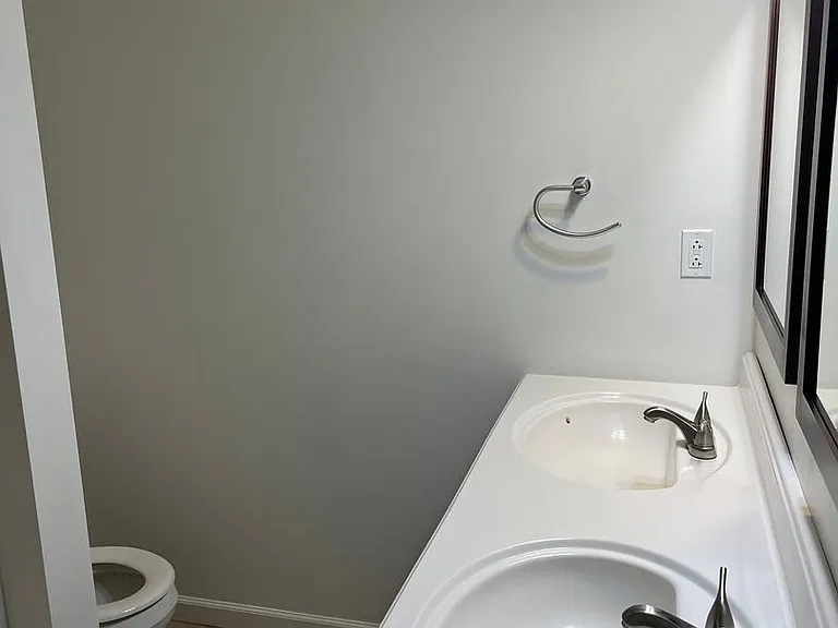 1123 Stonecrest Dr — Photo 34