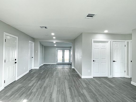 5th image of 2860 35th St S