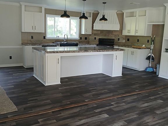 2nd image of 382 County Road 4499