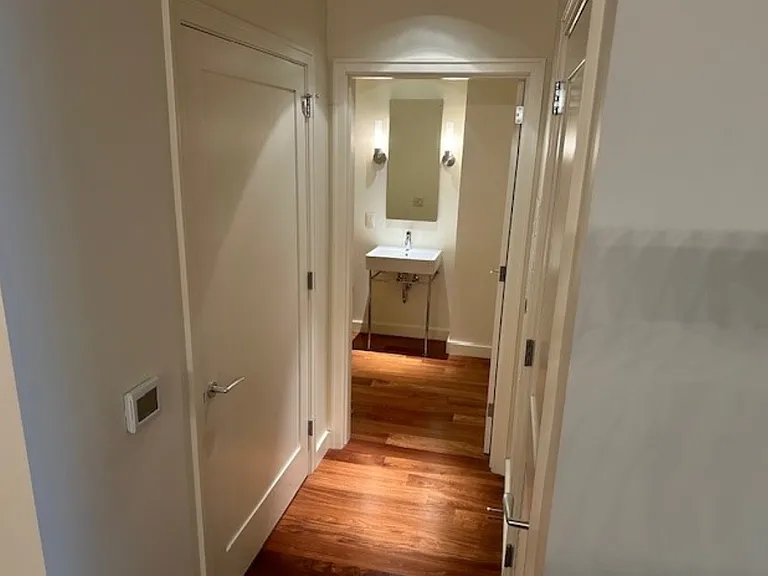 841 SW Gaines St #327 — Photo 3