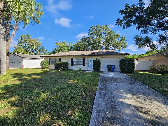 2nd image of 6421 Meadowbrook Ln
