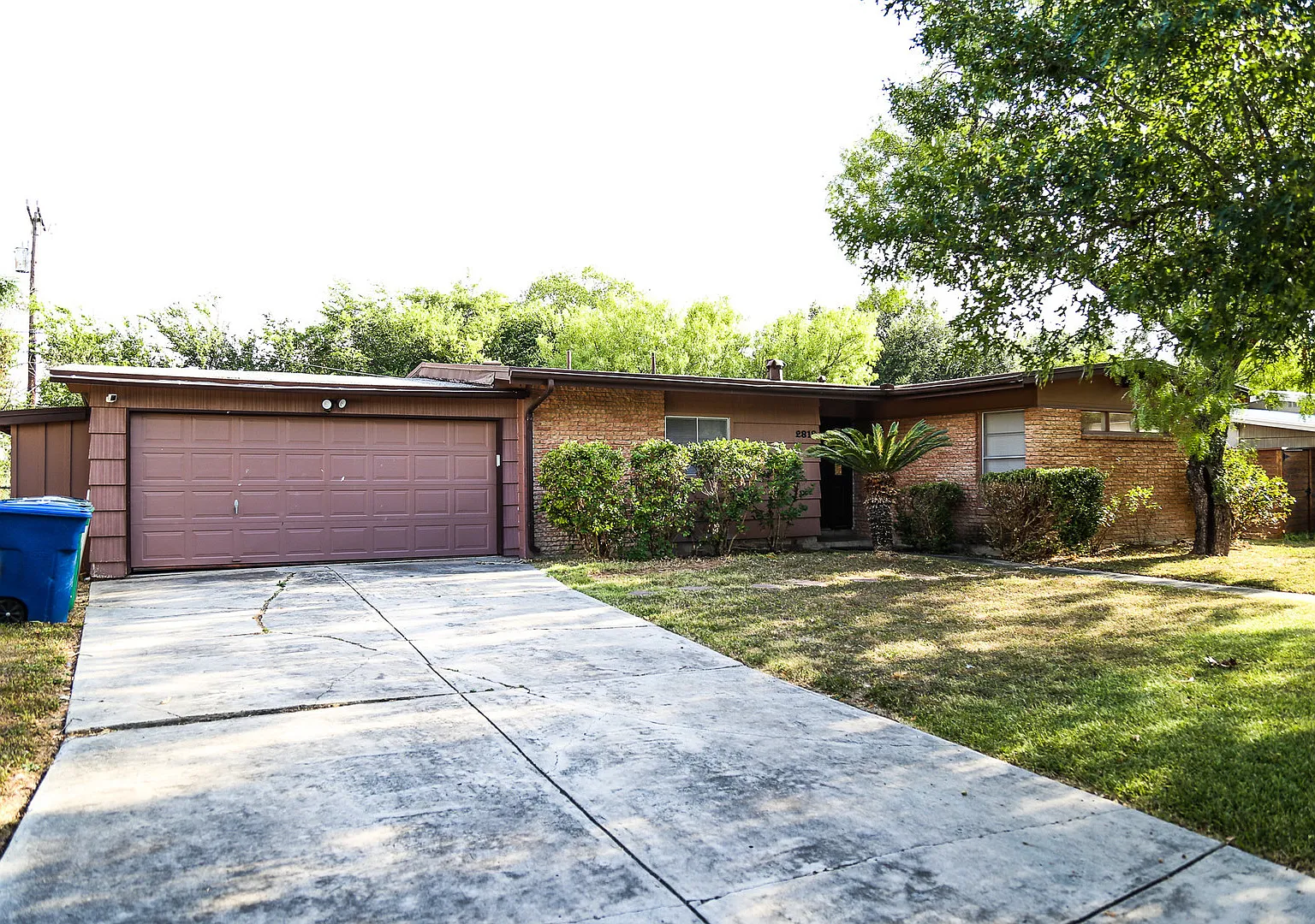 Charming 3-bedroom, 2-bath tucked away in highly desirable Northwood — Photo 2
