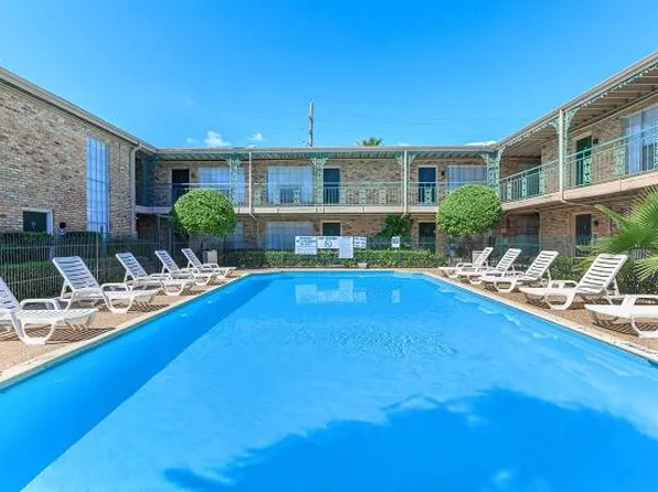 Tanglewood Place, 5920 Beverlyhill St APT 59, Houston, TX 77057