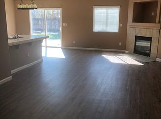 1883 W Berkshire Ln, Hanford, CA 93230