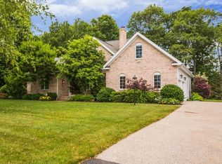 36 Whisper Dr, Worcester, MA 01609