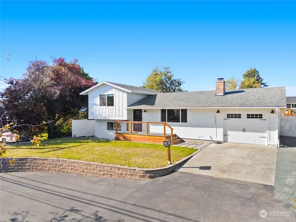 2102 12th Street, Anacortes, WA 98221
