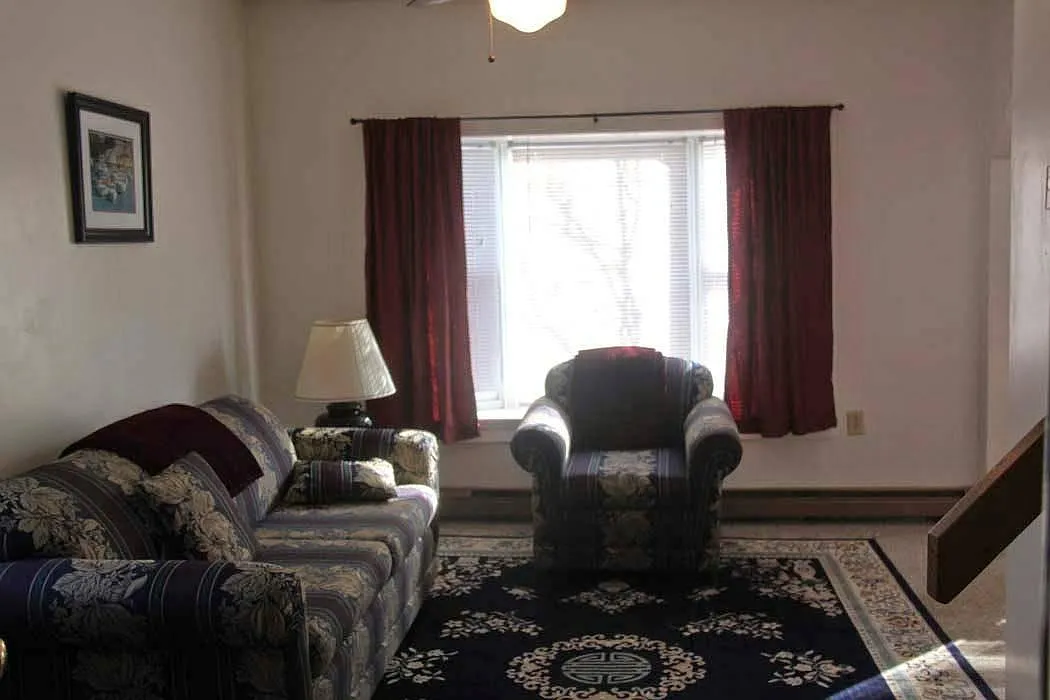 31 Ohio St — Photo 1