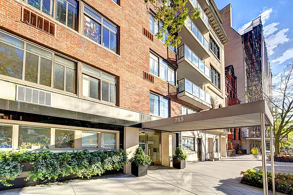 Rented by Halstead Real Estate | media 17