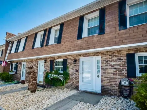 4505 N Kings Hwy APT E2, 