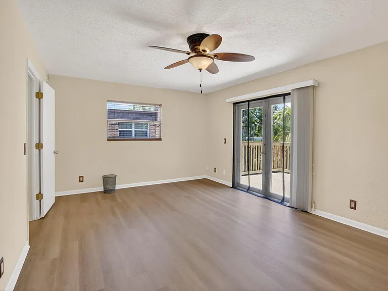 2520 Van Buren St #4 — Photo 18