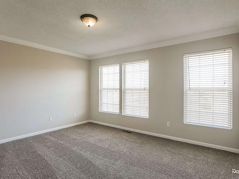 7908 N Lister Ave — Photo 9