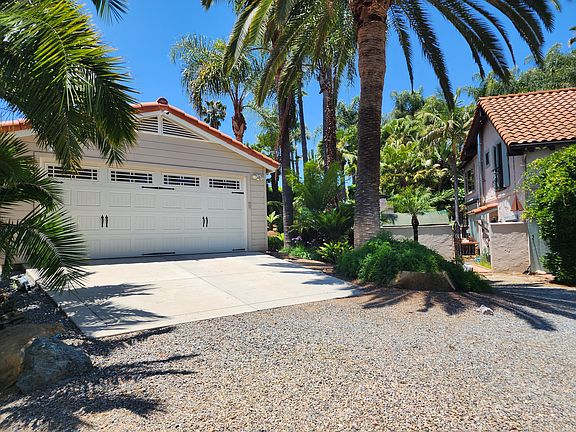 5th image of 29252 Lawrence Welk Ln
