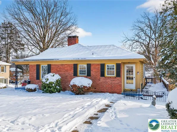 1827 Homestead Ave, Bethlehem, PA 18018