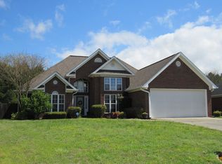 170 Saint Charles Pl, Grenada, MS 38901