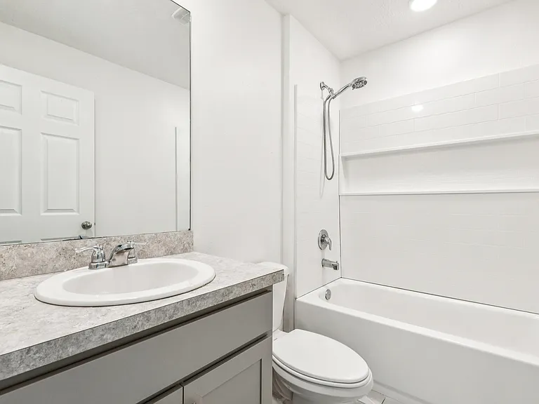 766 SE Academy Ln — Photo 28