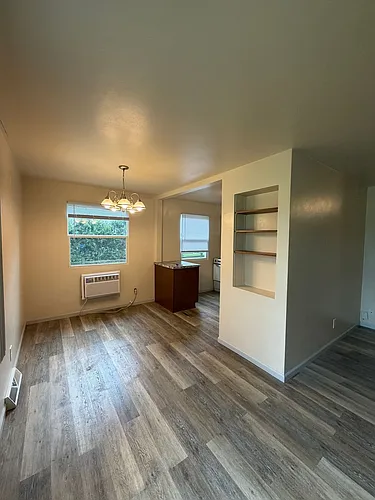 3309 E Edgemere Dr Photo 1
