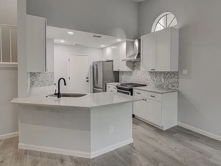 13005 Muldoon Dr — Photo 10