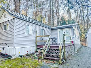 104 Tenth St, Greentown, PA 18426