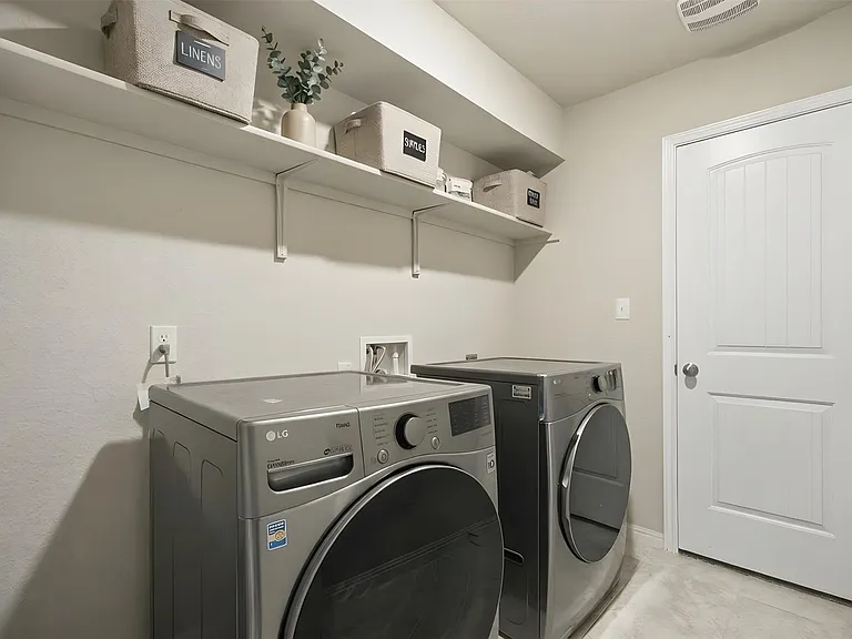 229 Cinnamon Loop — Photo 29