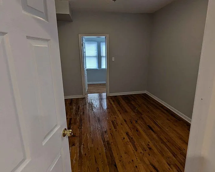 1052 N Springfield Ave #2 — Photo 11