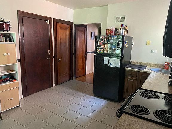 4th image of 3416 Indiana Ave #B