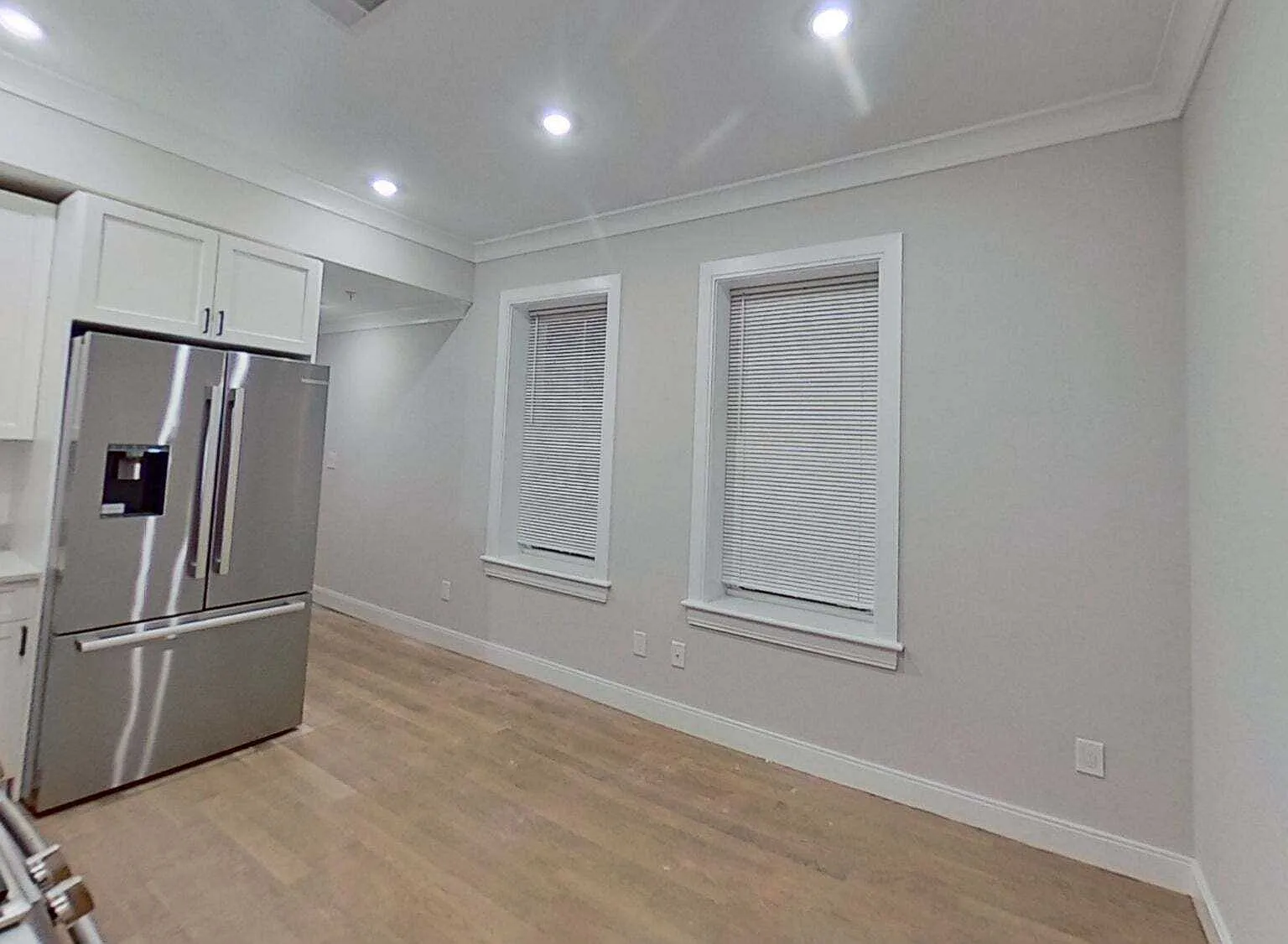 2 bed, $3,300 — Photo 2