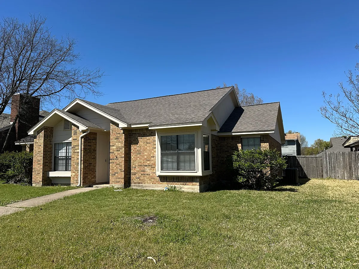 Building Photo - 7605 Cornell Dr