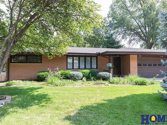 2nd image of 240 Taylor Park Dr