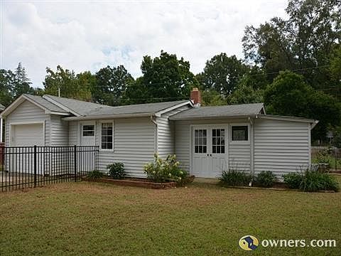 Garage/Outbuilding from backyard