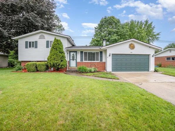 1791 Kingston Dr, Saginaw, MI 48638