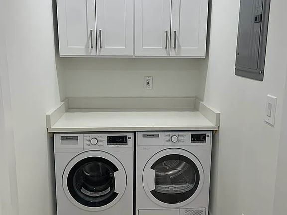 5th image of 171 Thompson St APT 7
