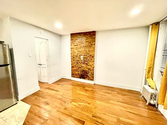 Rented by Pear NYC LLC | media 23