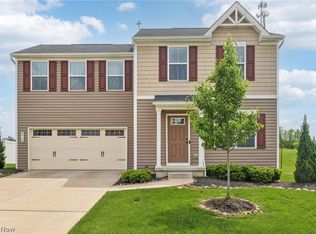 2712 Himelrigh Blvd, Barberton, OH 44203