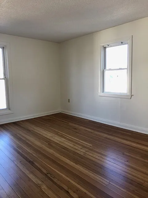2 bed, 1000 sqft, $1,700 — Photo 4