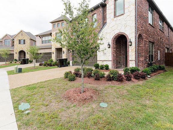 3rd image of 9009 Blue Water Dr