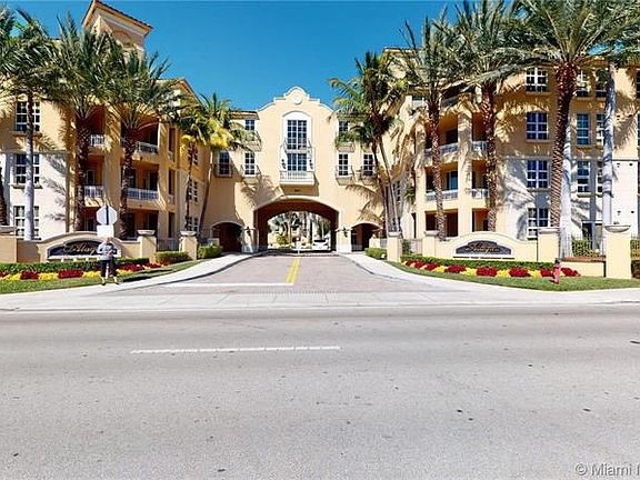 3rd image of 3001 NE 185th St APT 331