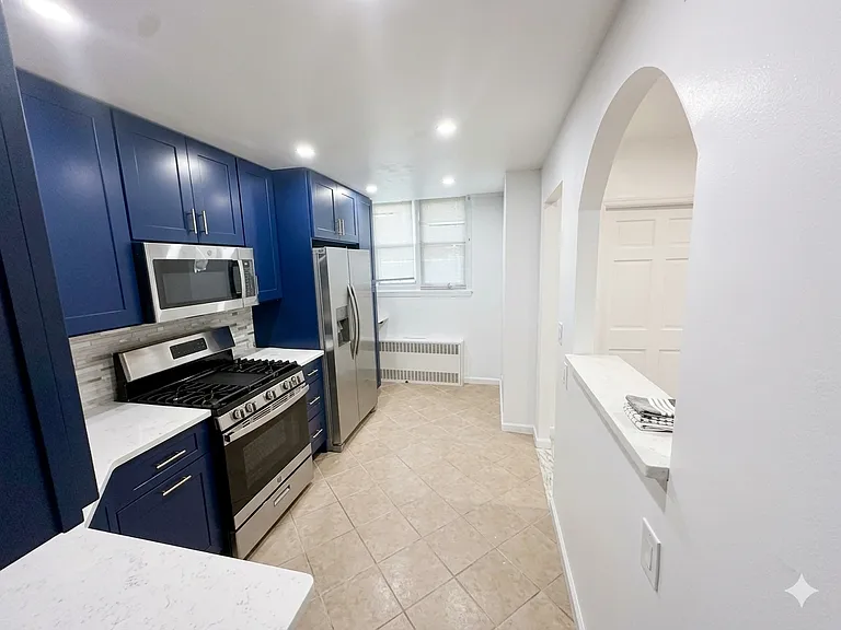 9023 Avenue L — Photo 6