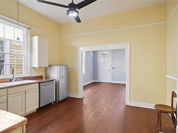5th image of 914 Poland Ave