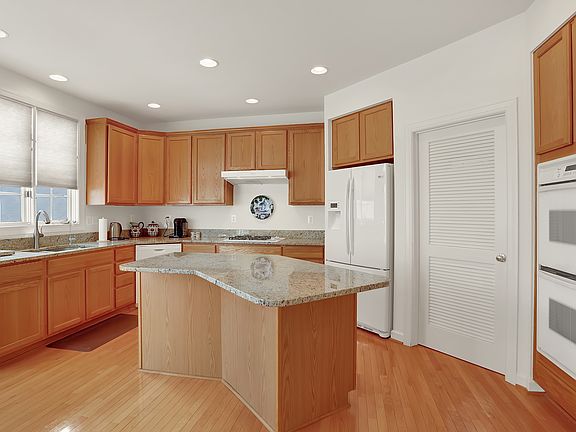 2nd image of 13206 Scarlet Mist Way