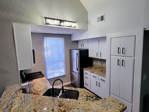 5th image of 6332 Raleigh St