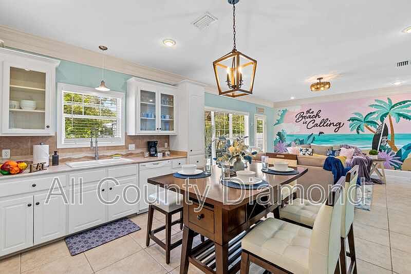 1st image of 9004 Polly Ave