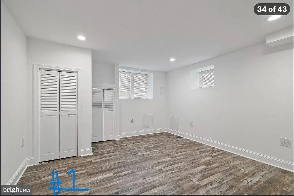 500 N Lakewood Bedroom — Photo 3